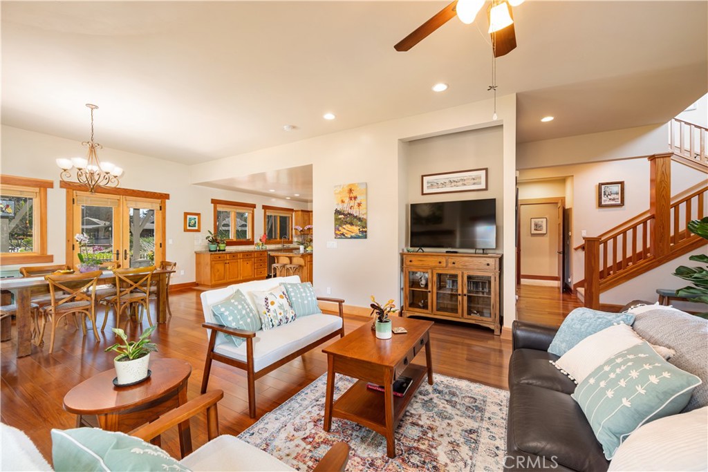 2301 Sanderling Court