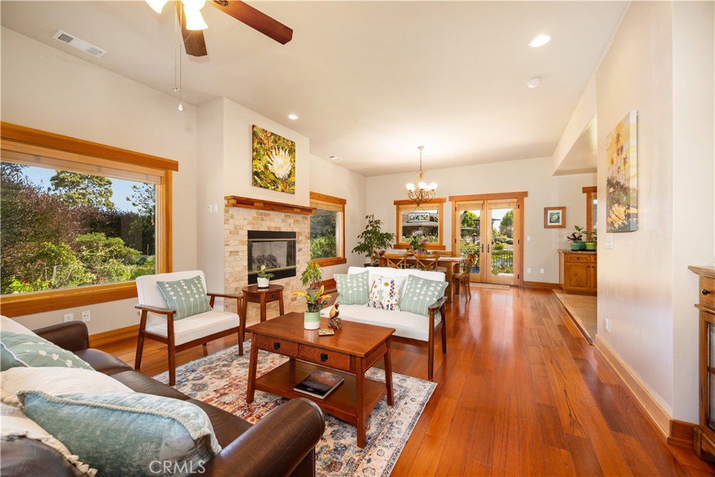 2301 Sanderling Court