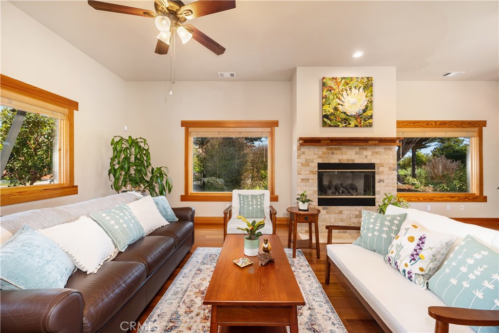 2301 Sanderling Court