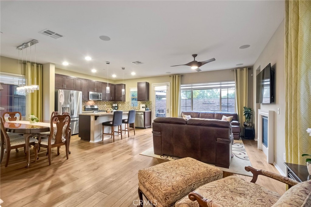 2076 Blue Oak Lane