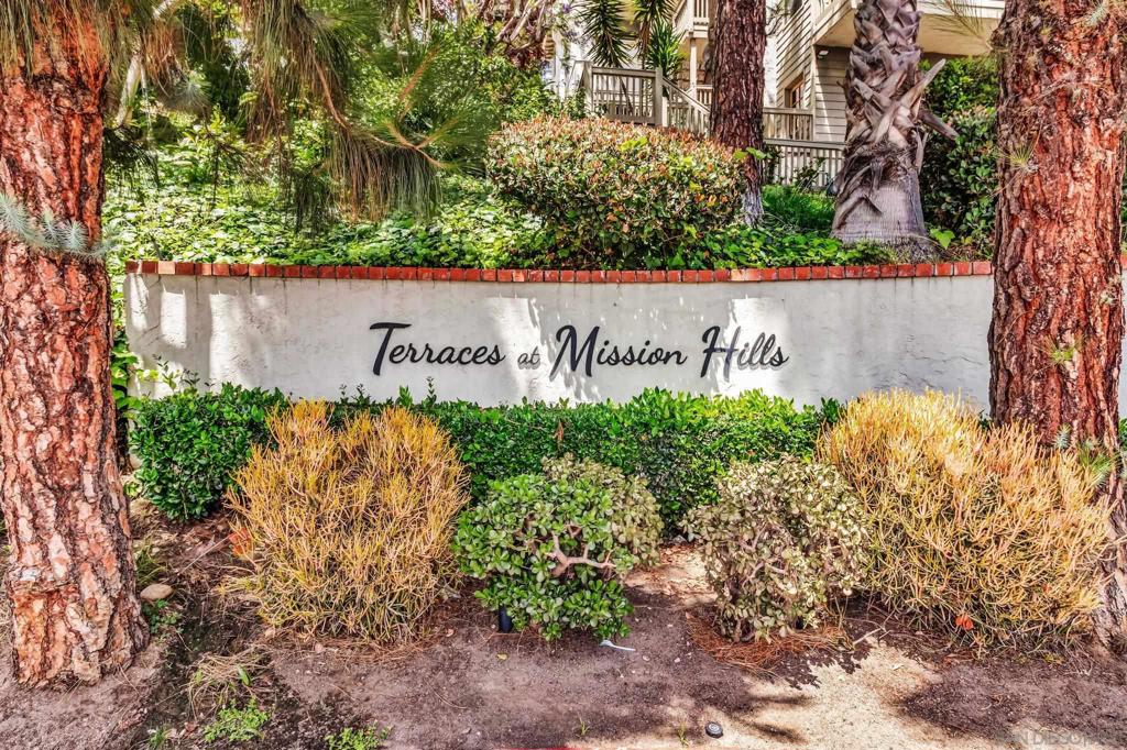3975 Hortensia St E7