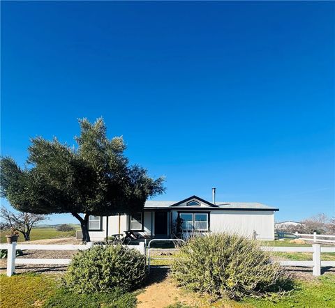 Photo of 872 Exline Road, Paso Robles, CA 93446 (MLS # SC26042064)
