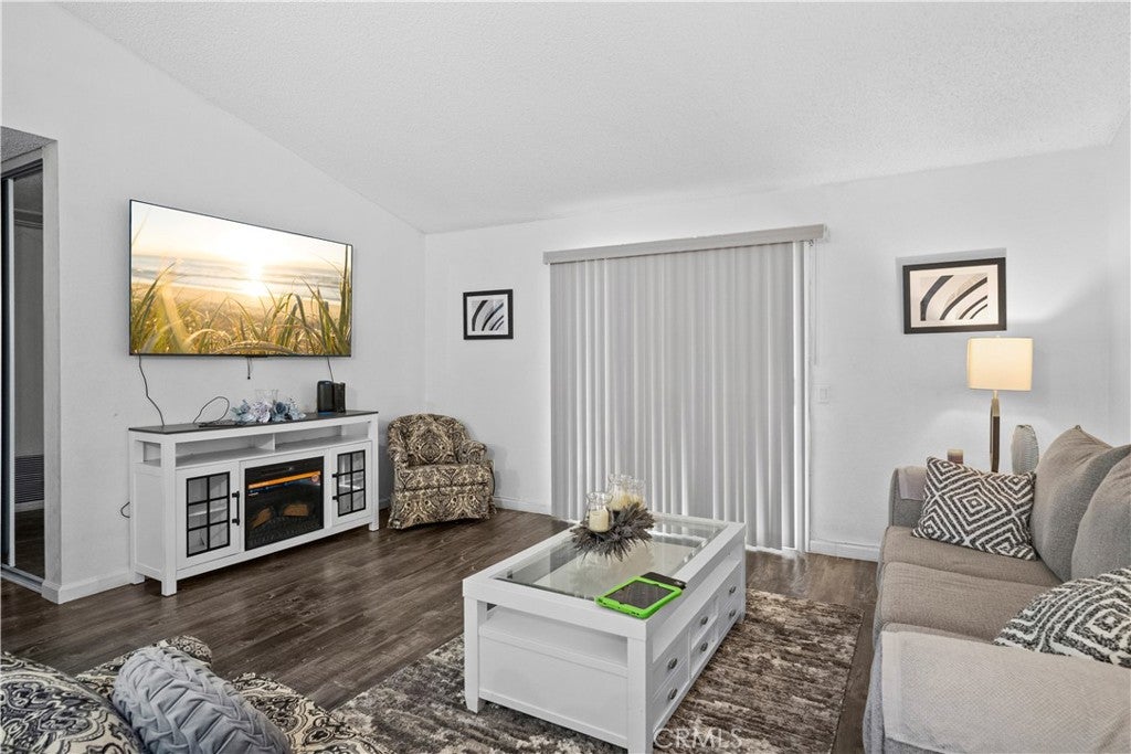 144 N Plymouth