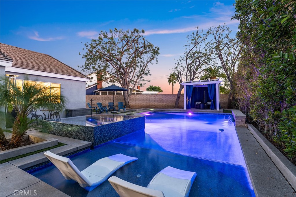 4215 Sand Rock