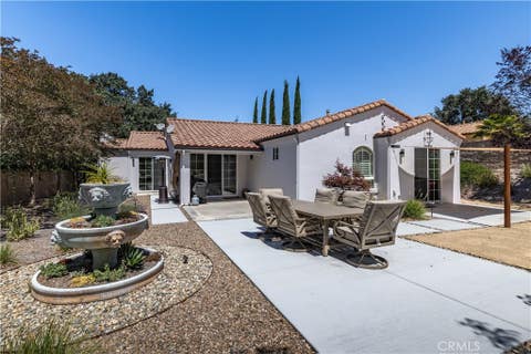 Tiny photo for 915 Vista Cerro Drive, Paso Robles, CA 93446 (MLS # NS26142123)