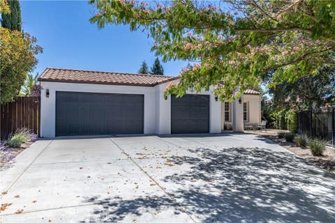 Tiny photo for 915 Vista Cerro Drive, Paso Robles, CA 93446 (MLS # NS26142123)