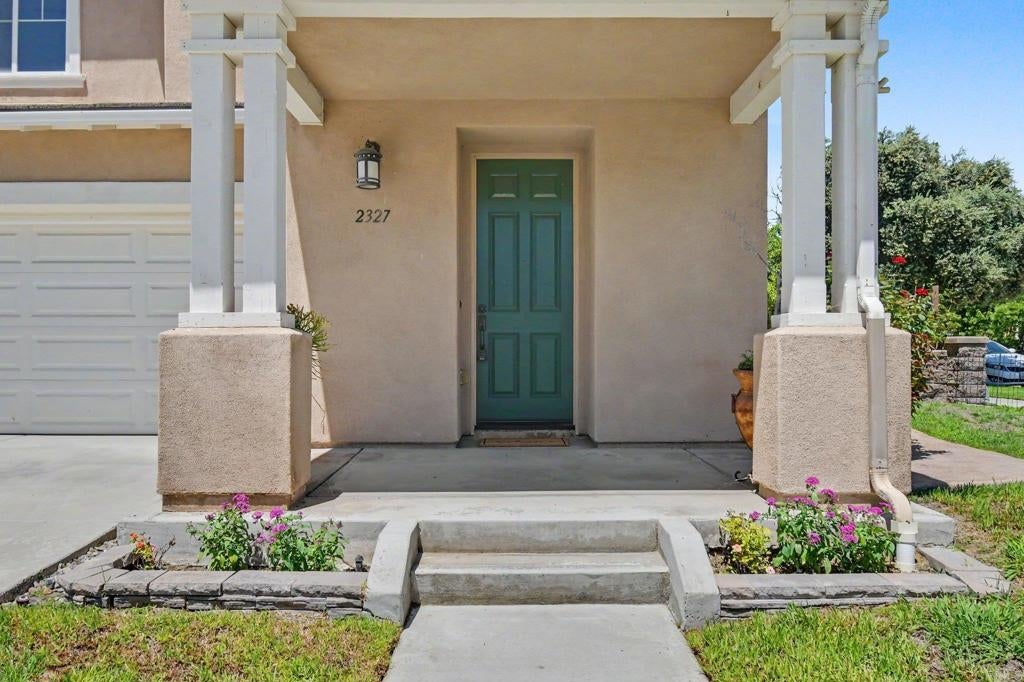 2327 Trellis St