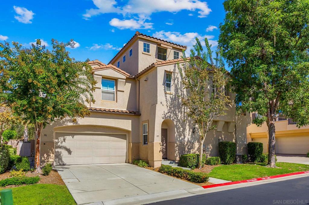 977 Pearleaf Ct
