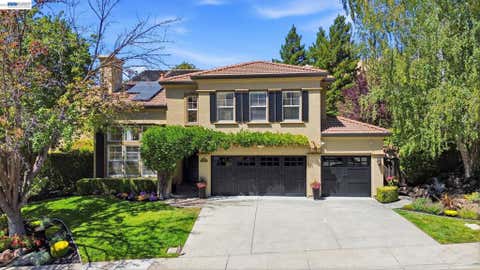 Photo of 807 Tunbridge Rd RD, Danville, CA 94526 (MLS # 41140103)