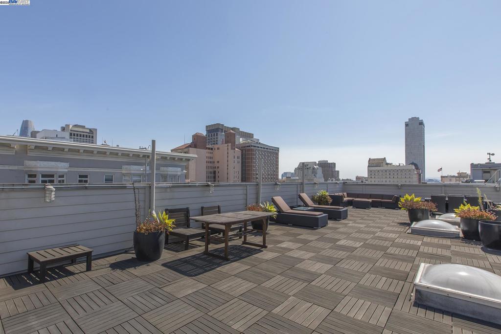 NOB HILL - Residential
