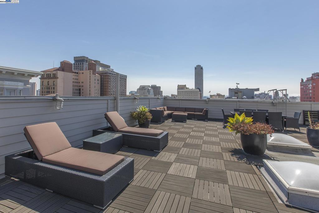 NOB HILL - Residential