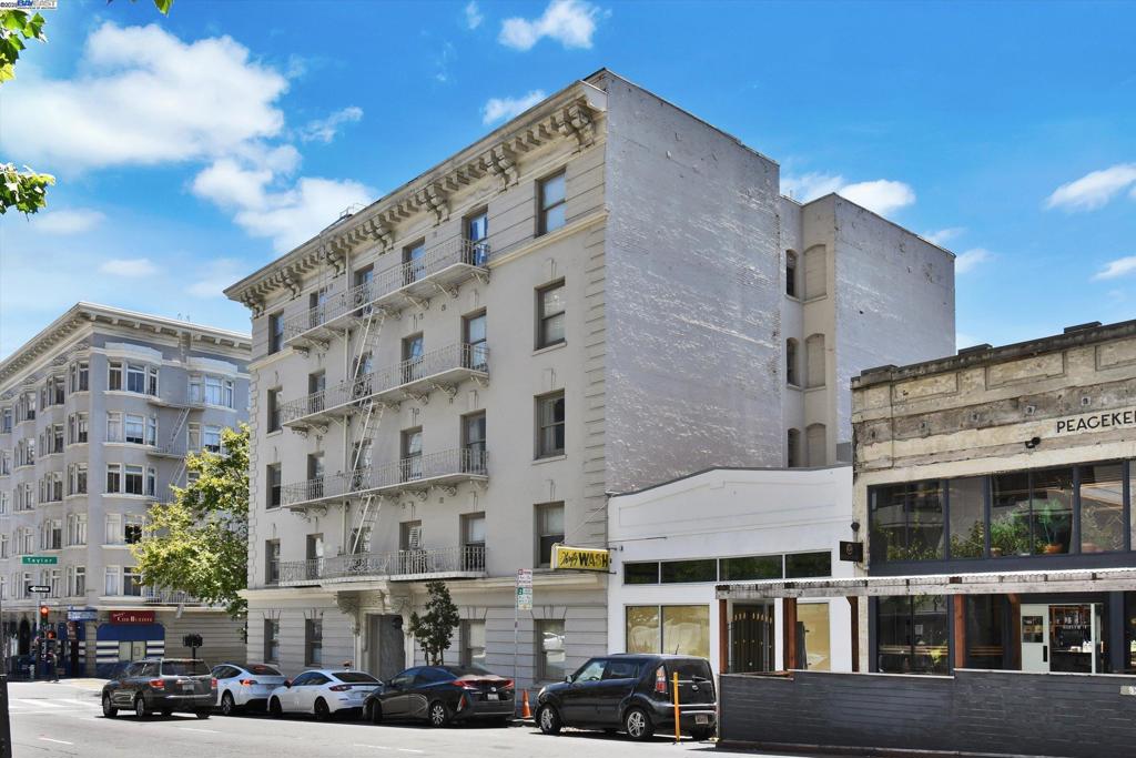 NOB HILL - Residential