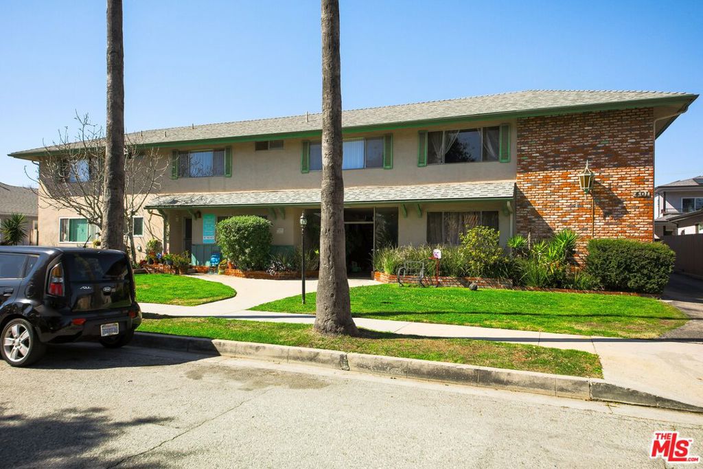 401 Raymond Avenue