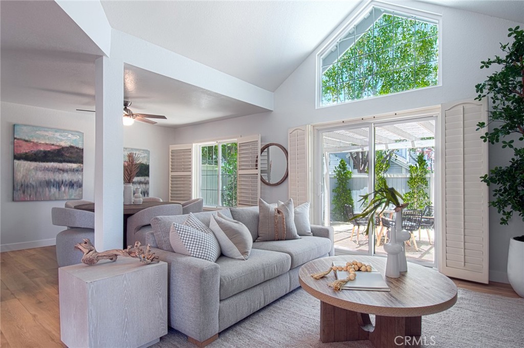 2520 Back Bay Loop
