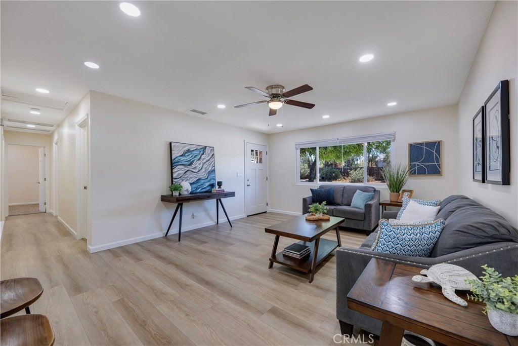 31106 Lakeview E