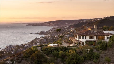 Photo of 29 Vista Del Sol, Laguna Beach, CA 92651 (MLS # LG26221470)