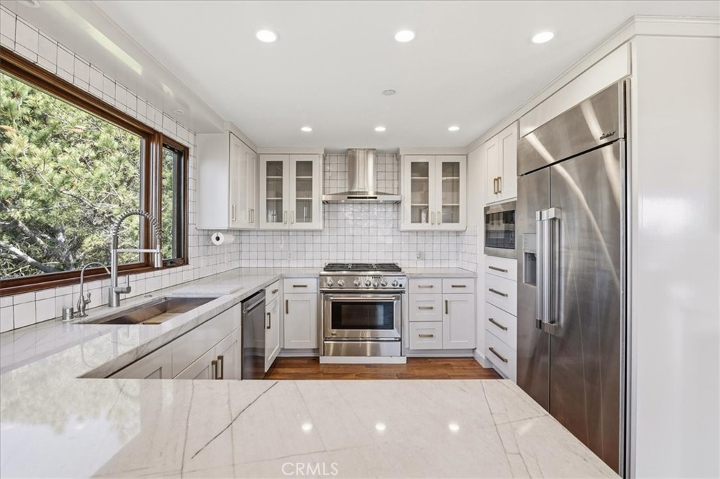 756 Bluebird Canyon