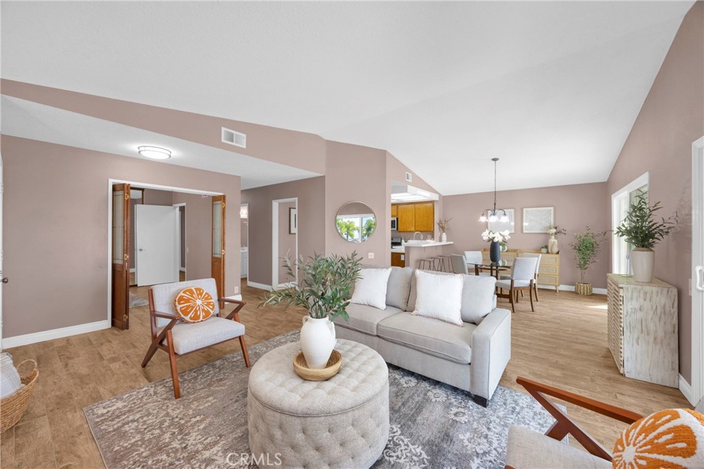 3670 Sherwood