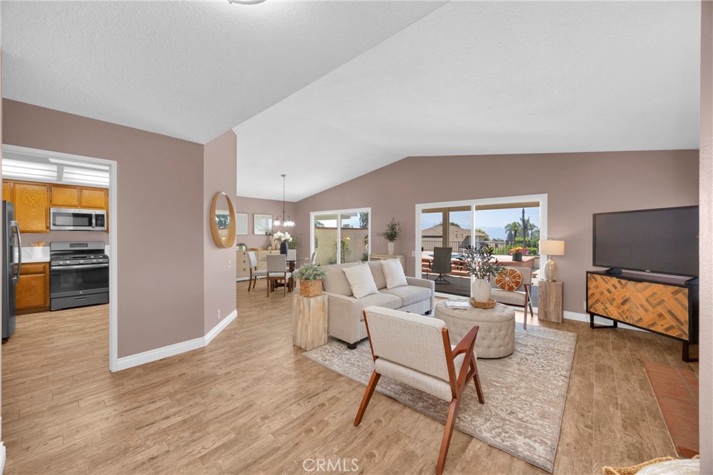 3670 Sherwood