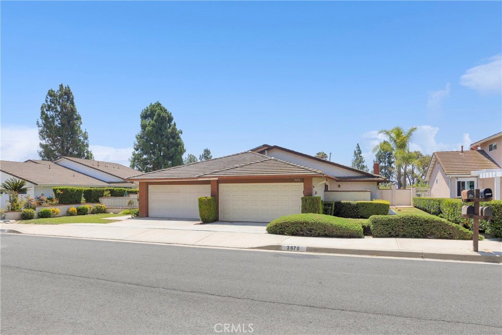 3670 Sherwood