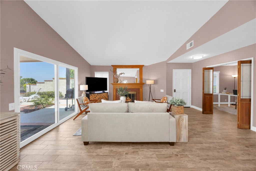 3670 Sherwood