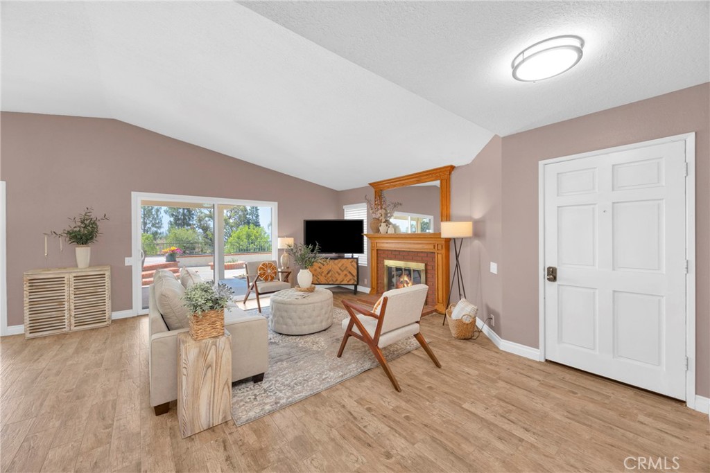 3670 Sherwood