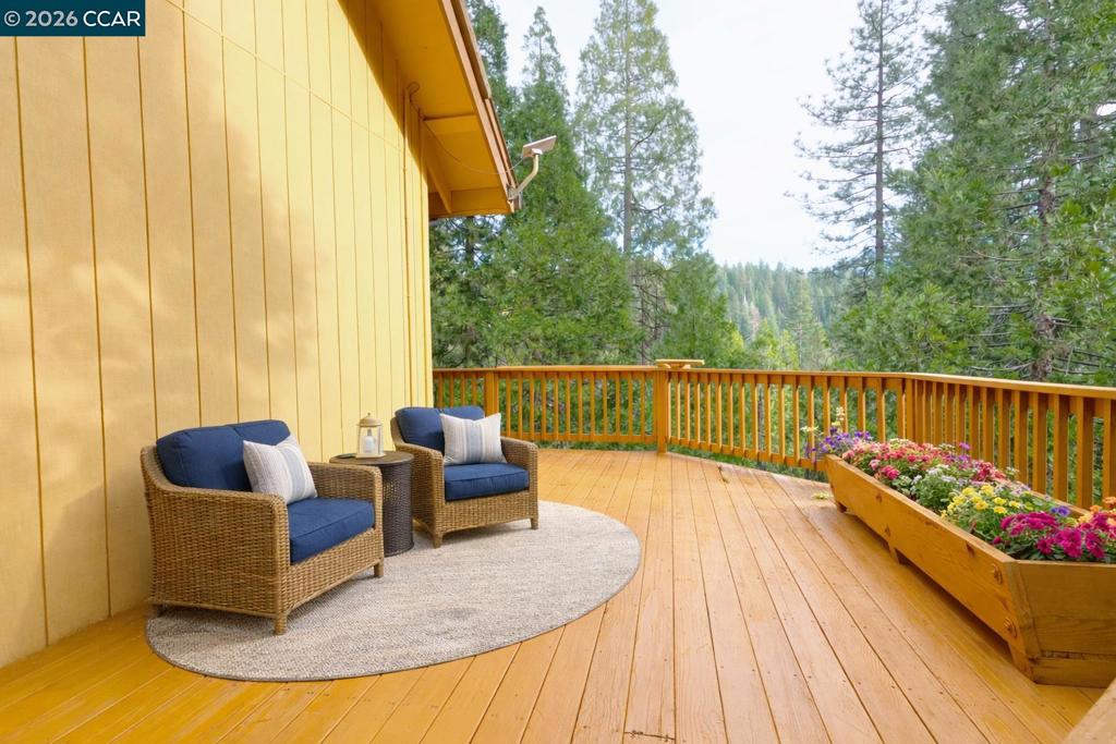 26625 26625 Cedar Ave