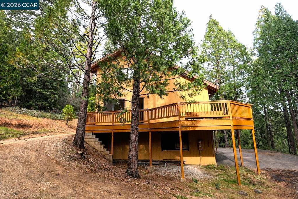 26625 26625 Cedar Ave