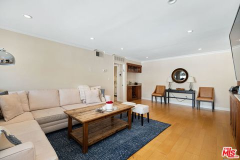Tiny photo for 11965 Gorham Avenue #504, Los Angeles, CA 90049 (MLS # 26646015)