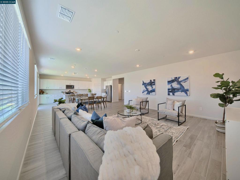 DEER VALLEY - Residential