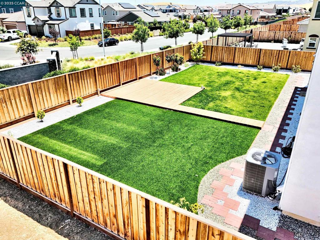 DEER VALLEY - Residential