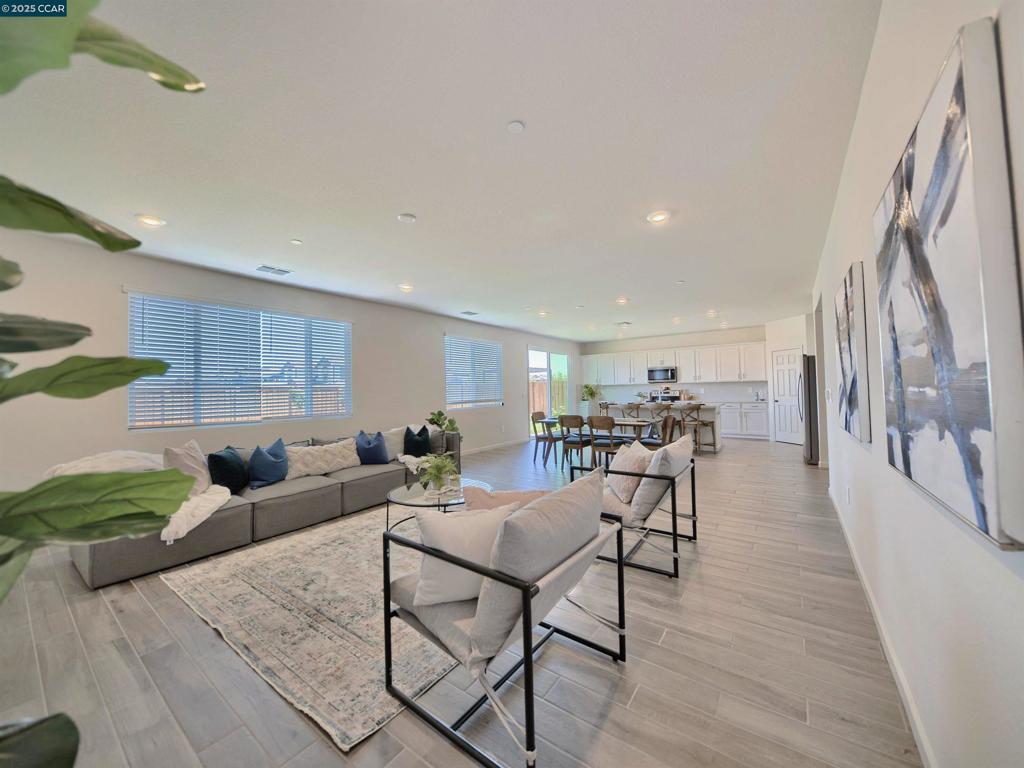 DEER VALLEY - Residential