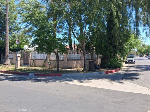 Photo of 7502 Remmet Avenue, Canoga Park, CA 91303 (MLS # SR25137172)