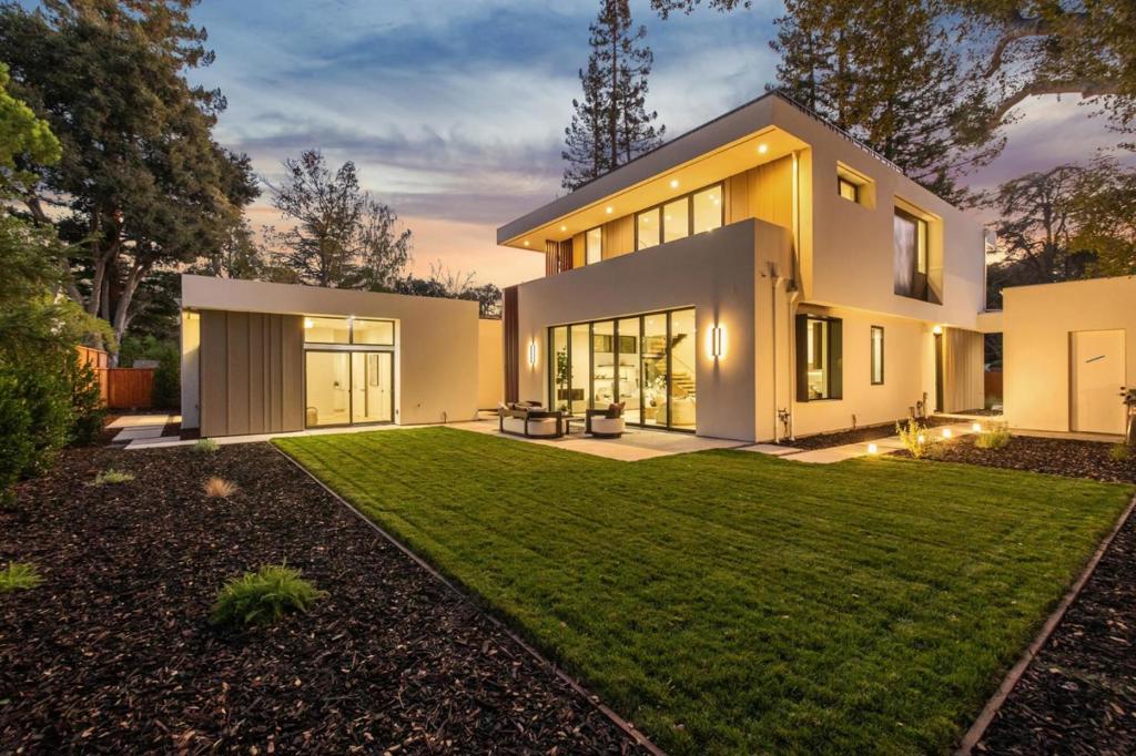 28 San Benito Avenue