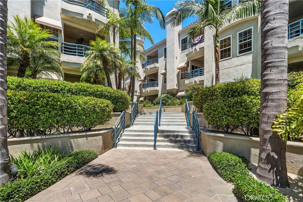 415 Townsquare Lane 308