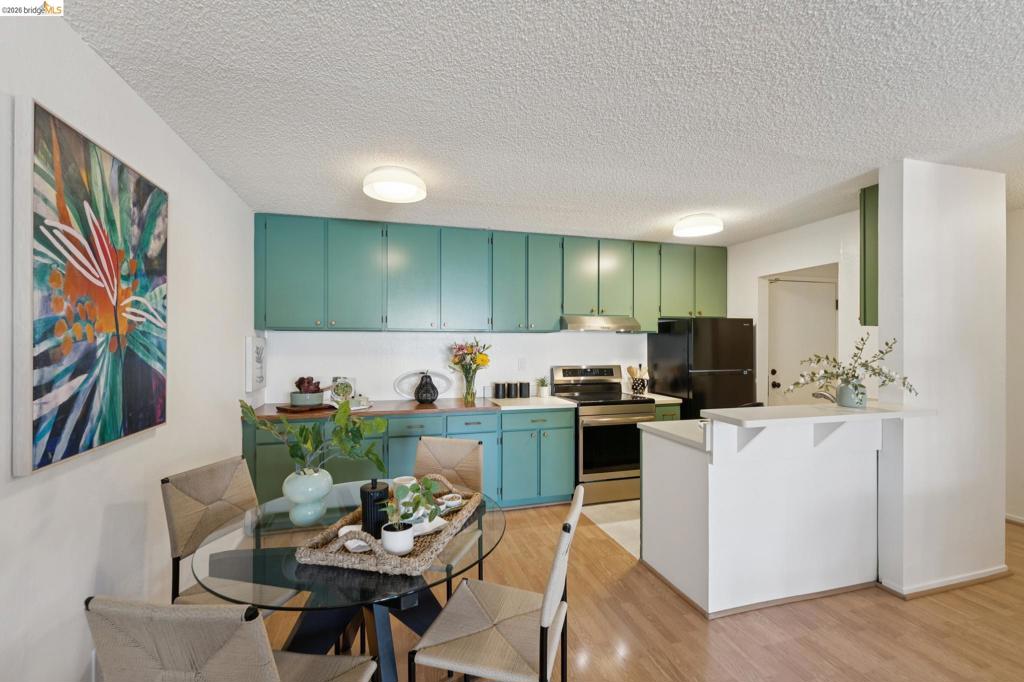 85 Vernon St ST 312, Oakland CA 94610