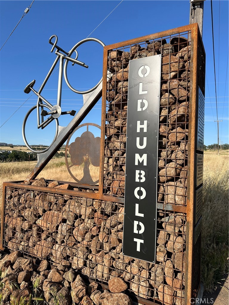 0 5.9 AC Corner of Yosemite & Humboldt Rd