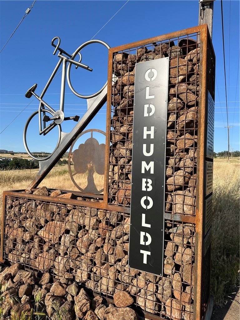 0 5.9 AC Corner of Yosemite & Humboldt Rd