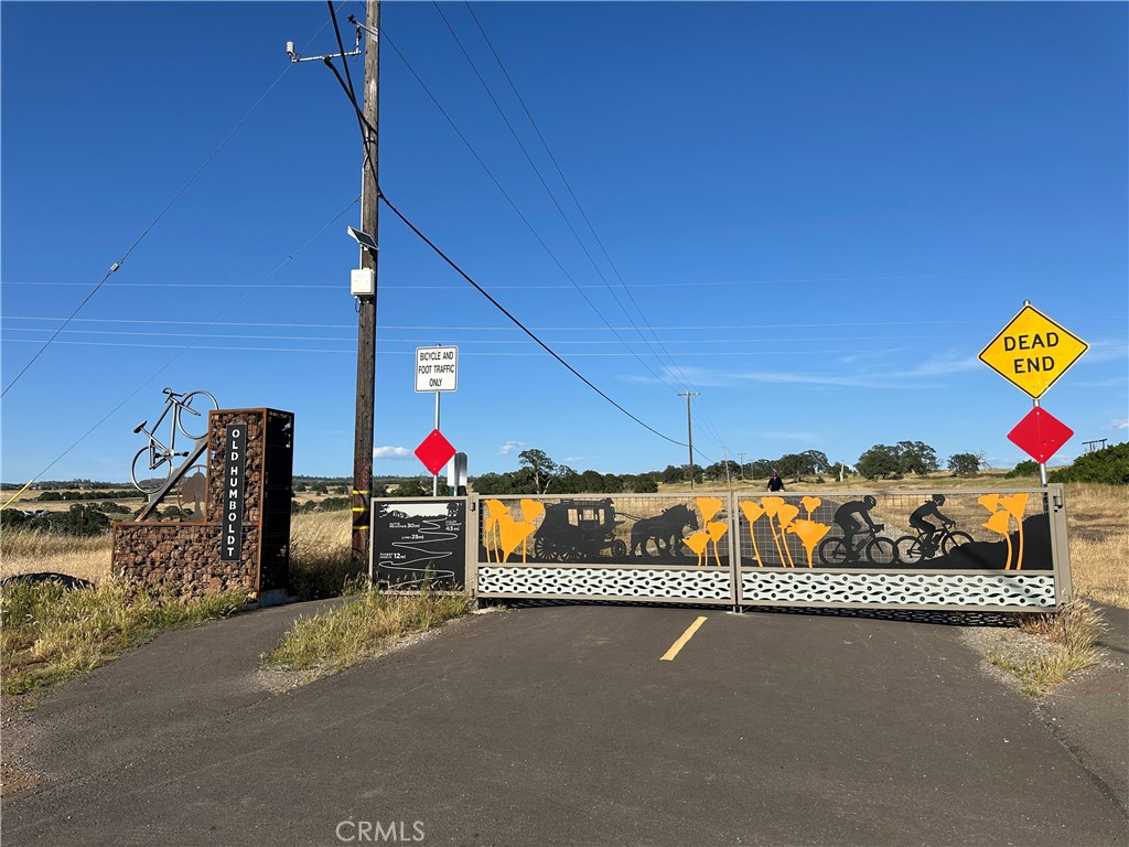 0 5.9 AC Corner of Yosemite & Humboldt Rd