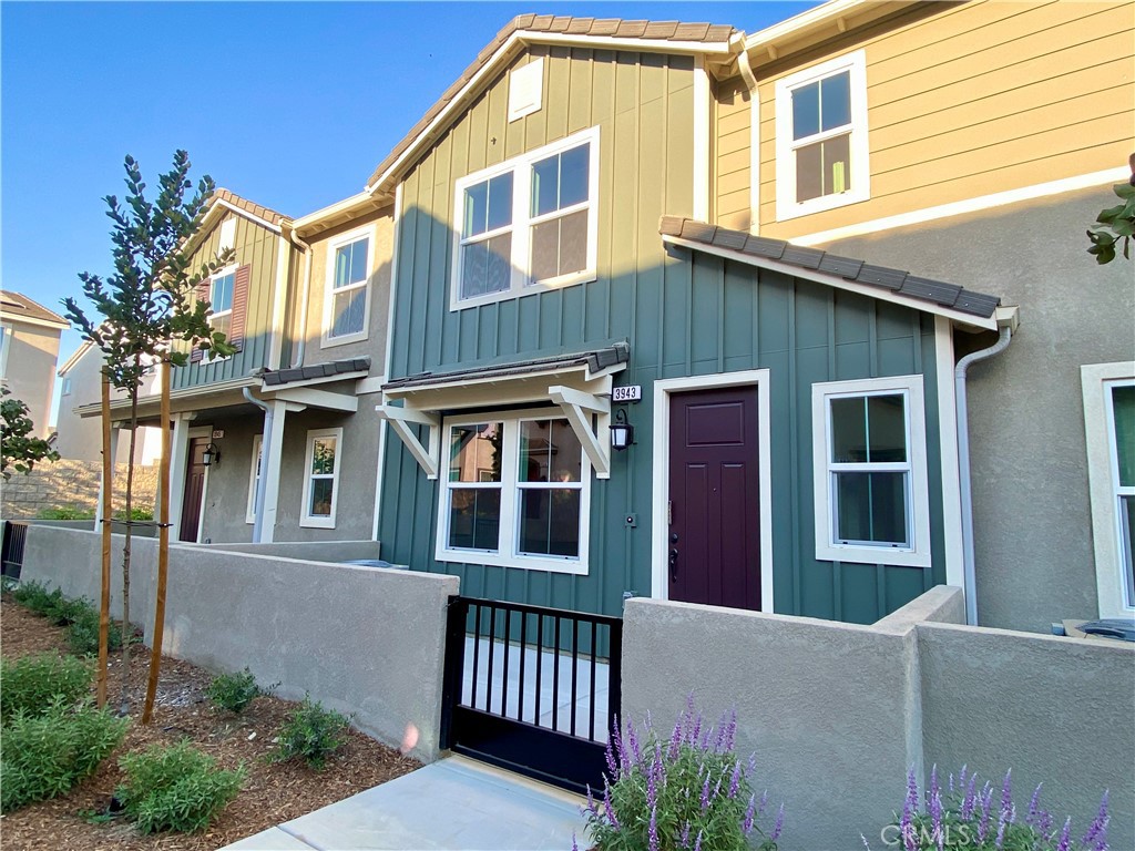Energy-efficient home with solar system, tankless water heater, and LED lighting.
This upgraded 3-bedroom, 2.5-bath home is located in the desirable Moonstone at Sunset Ranch community in South Ontario Ranch. The two-story layout features a spacious great room with an open-concept dining and living area.
The kitchen includes a walk-in pantry, white shaker cabinets, center island with sink, quartz countertops, and stainless steel appliances. The primary suite offers a private bath with dual sinks and a soaking tub. All bedrooms have ceiling lights.
Microwave, refrigerator, washer, and dryer are included.
Solar system and tankless water heater help reduce utility costs $$$.
Community amenities include a pool and spa. Close to both the pool and mailbox for added convenience.