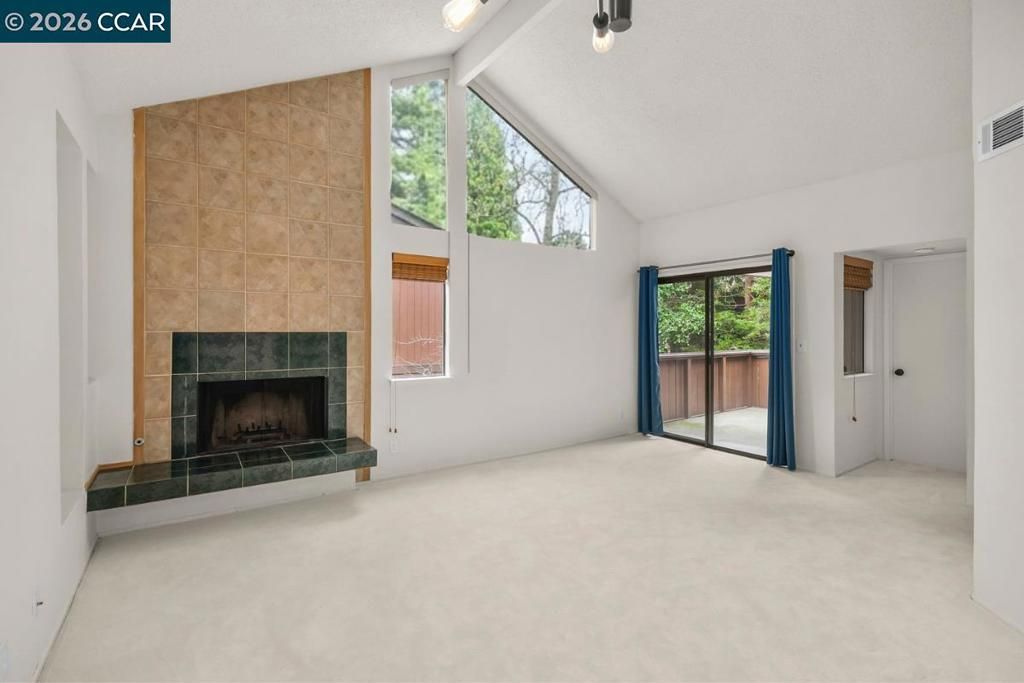 Photo of 8131 8131 Camelback Pl Pl, Pleasant Hill, CA 94523 (MLS # 41125863)