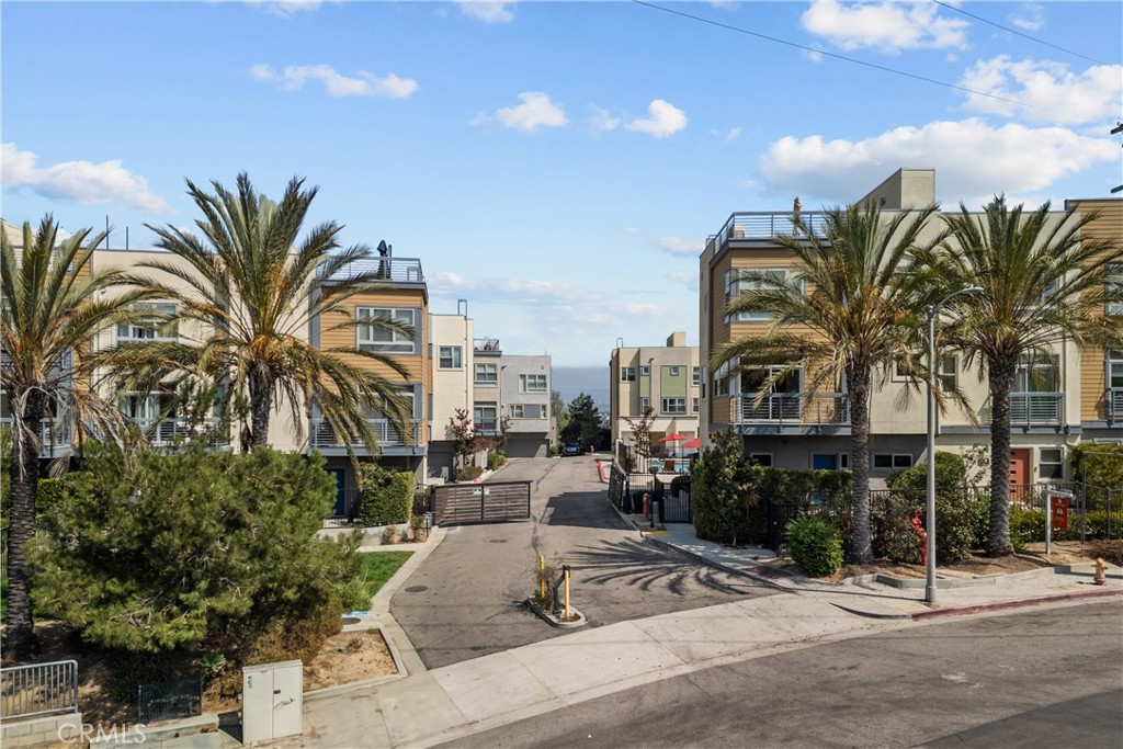 2753 Waverly Drive 705