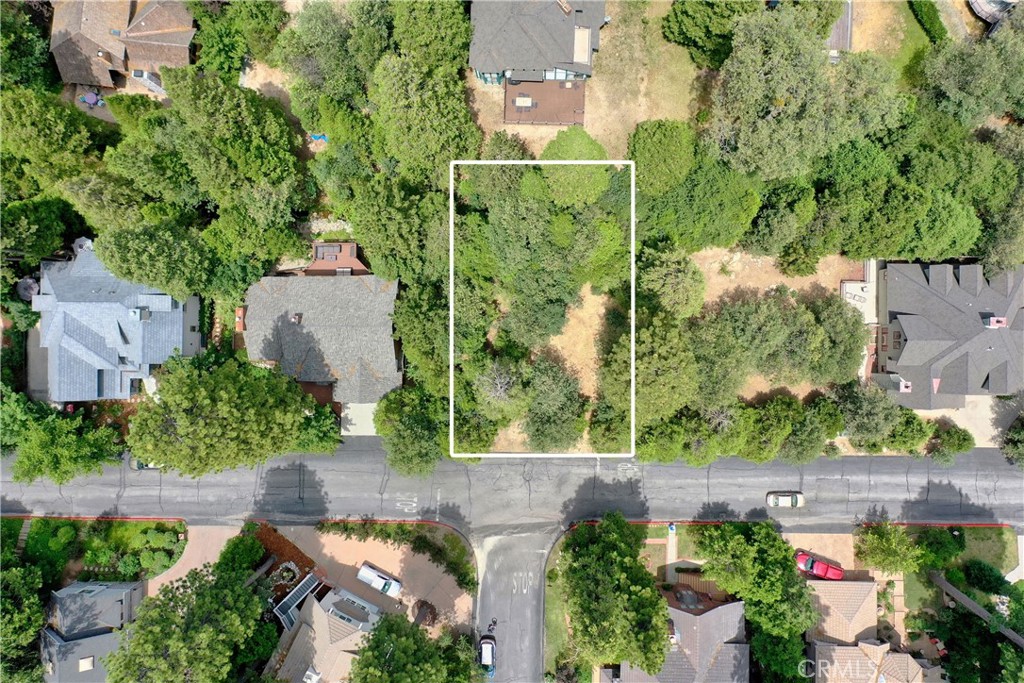Arrowhead Woods (AWHW) - Land