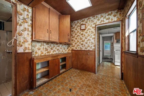 Tiny photo for 3011 Sentney Avenue, Culver City, CA 90232 (MLS # 26988047)