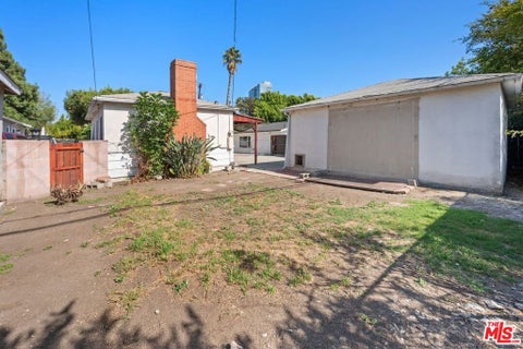 Tiny photo for 3011 Sentney Avenue, Culver City, CA 90232 (MLS # 26988047)