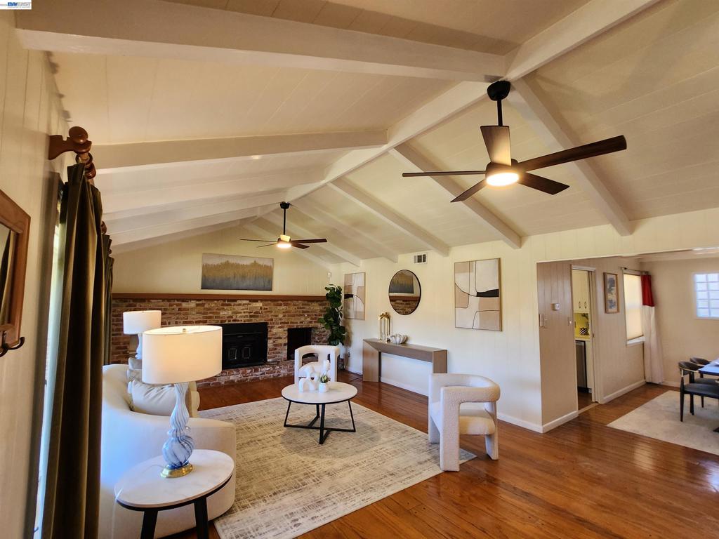 22590 Norwood Dr DR, Hayward CA 94541