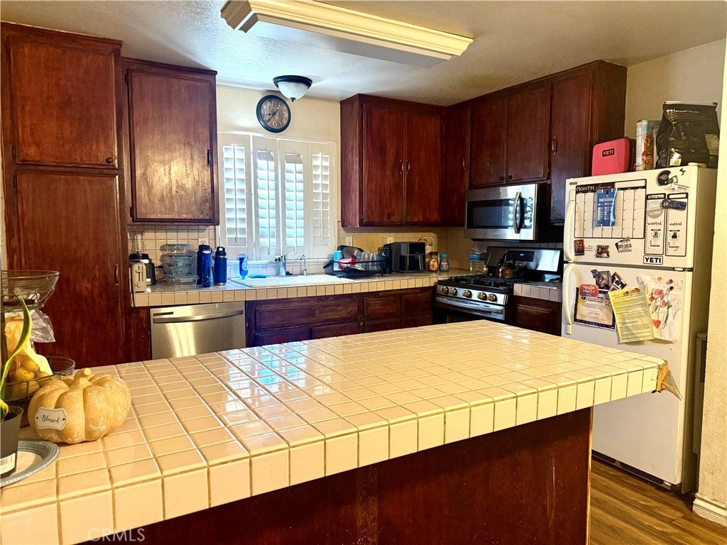 1603 James Court
