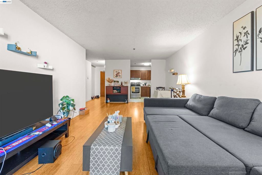 555 Pierce St 522