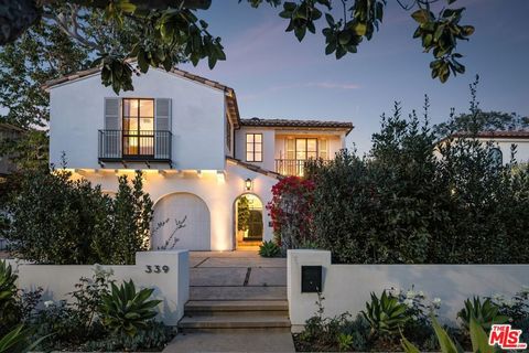 Photo of 339 17th Street, Santa Monica, CA 90402 (MLS # 26831537)