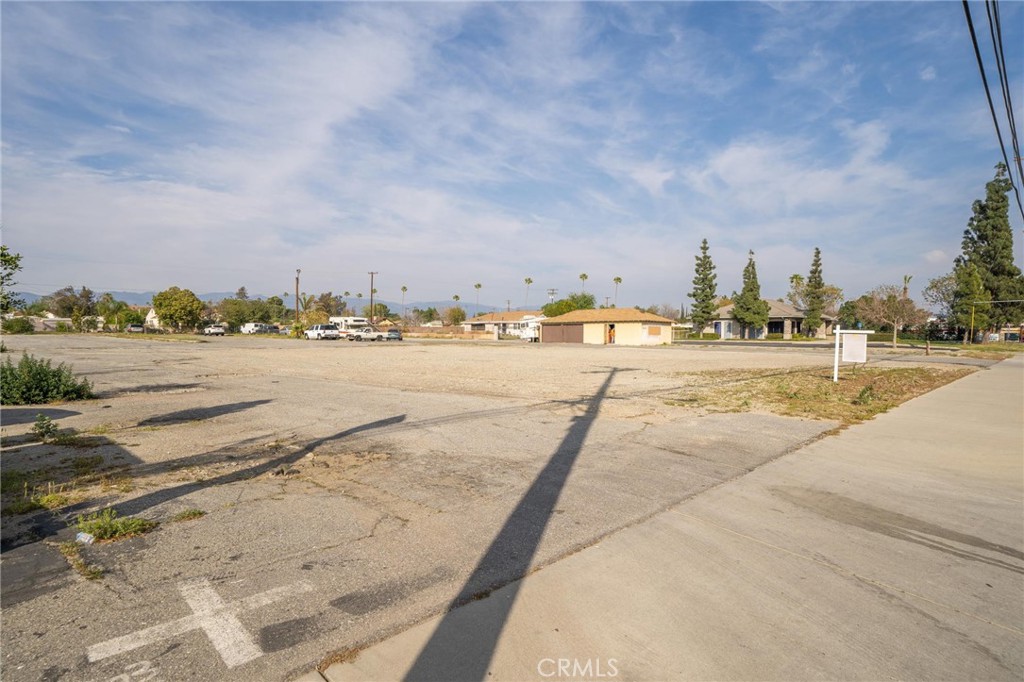 16436 Foothill Boulevard